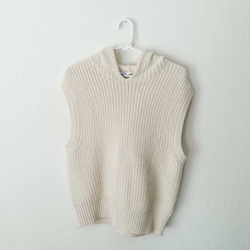 Zara sweater with hood